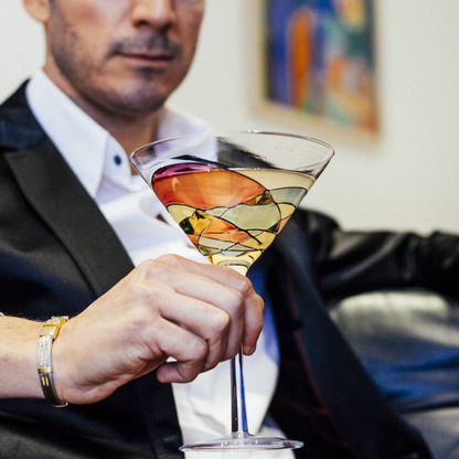 Hand-painted martini glasses – close-up of the hand-painted pattern