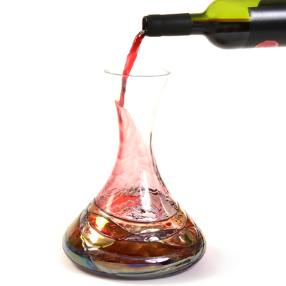 Hand-painted wine decanter, 40 oz – close-up of the hand-painted pattern